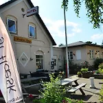 Vandel Hotel - Bed & Breakfast