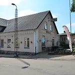 Vandel Hotel - Bed & Breakfast
