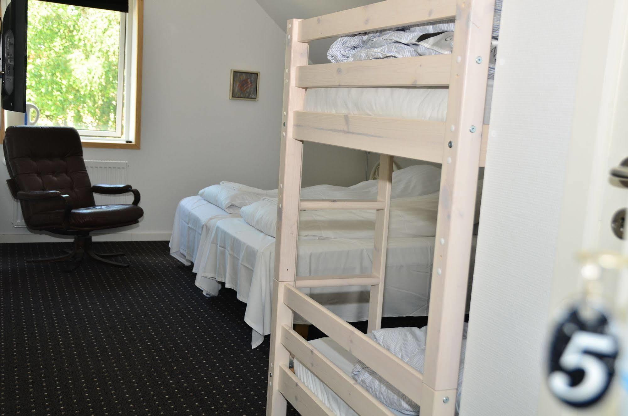 Vandel Hotel - Bed & Breakfast Inn